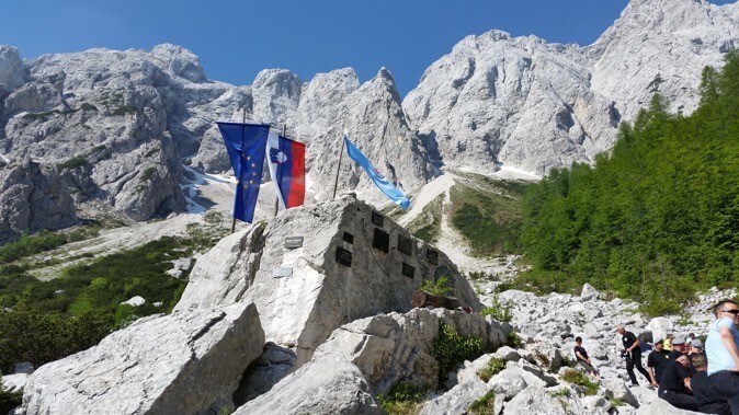 Spominsko obeležje na Okrešlju